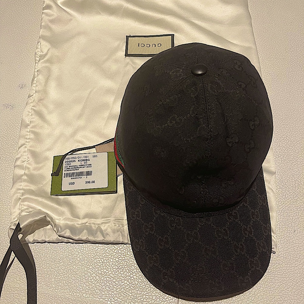 Gucci baseball hat  NWT Unisex never worn